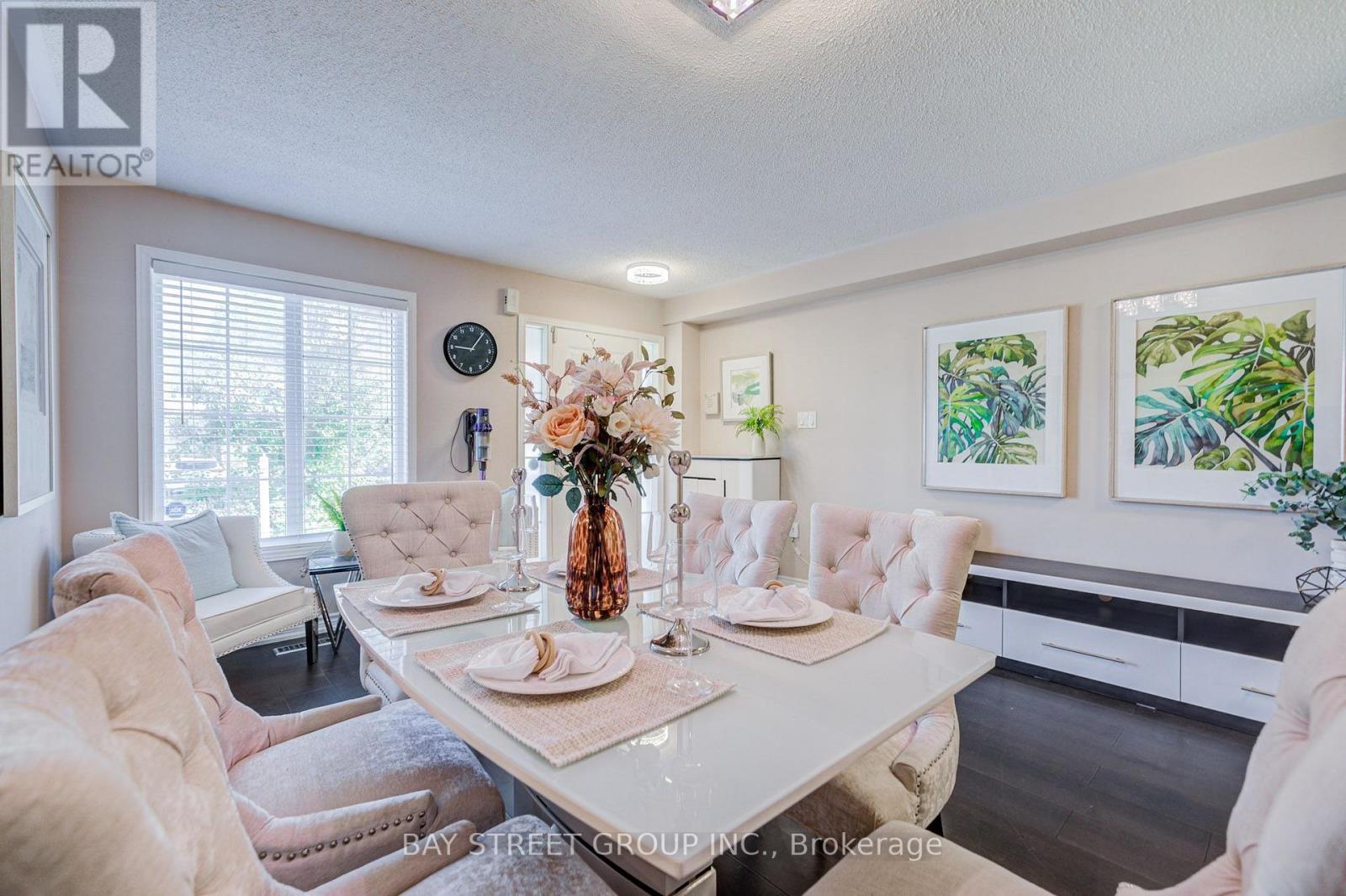 25 WATERTON CRESCENT - 8