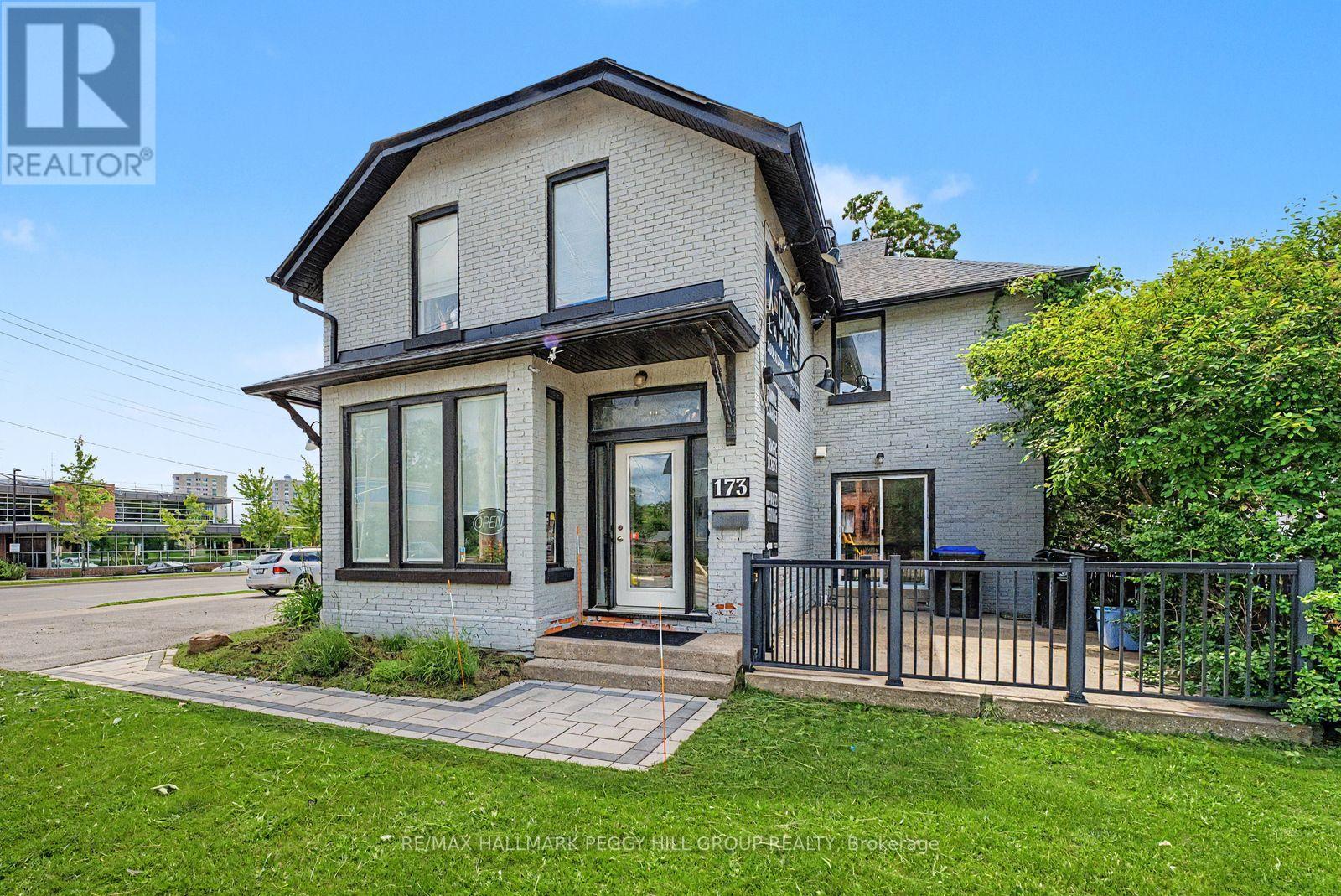 173 DUNLOP STREET W