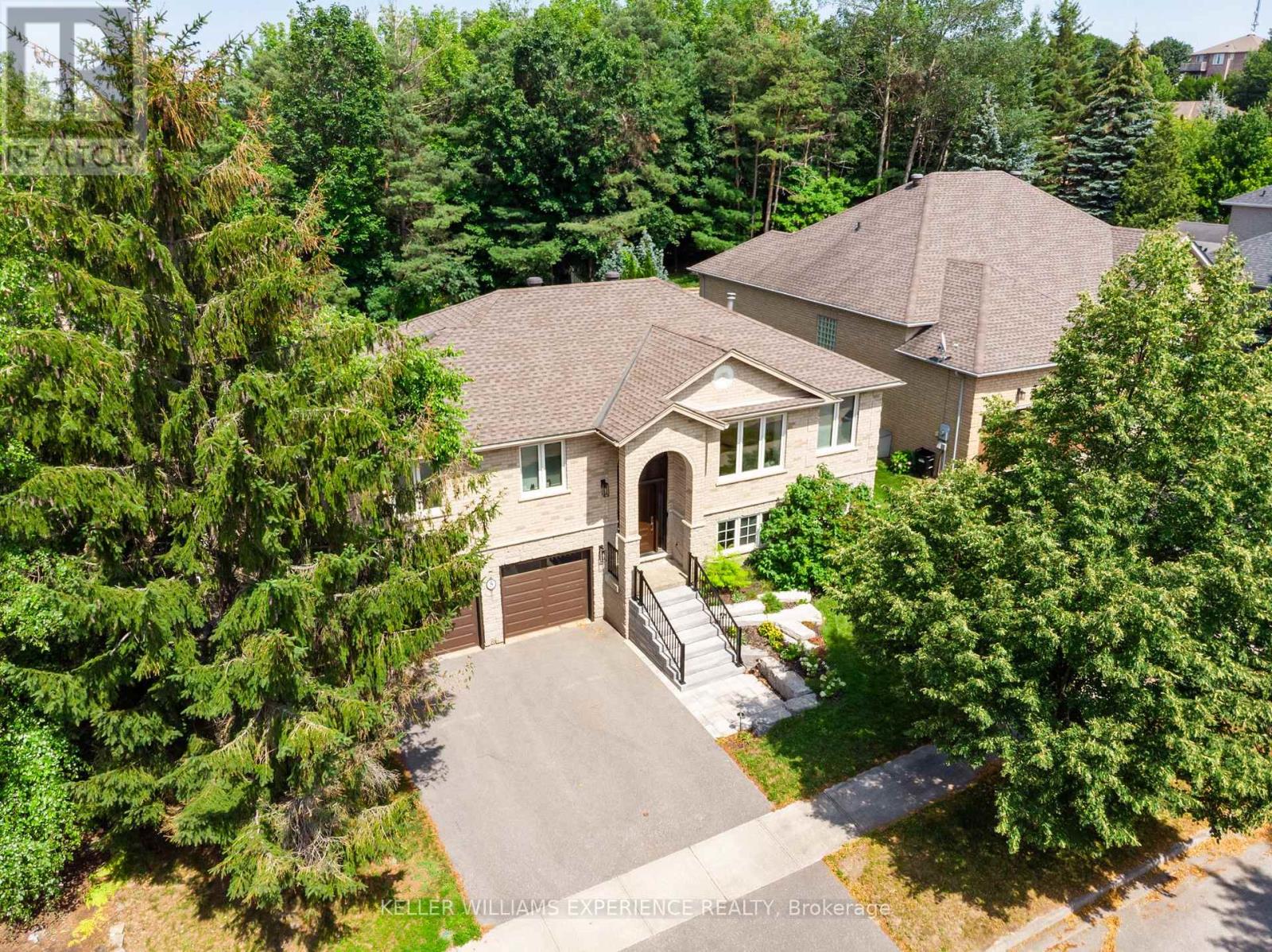 Property for sale at 5 GROUSE GLEN