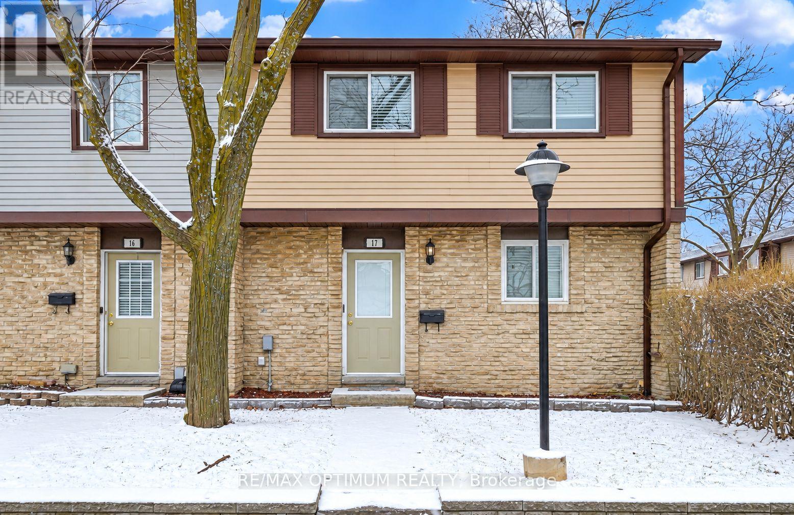 17 - 45 HANSEN ROAD N — photo 1 of 1