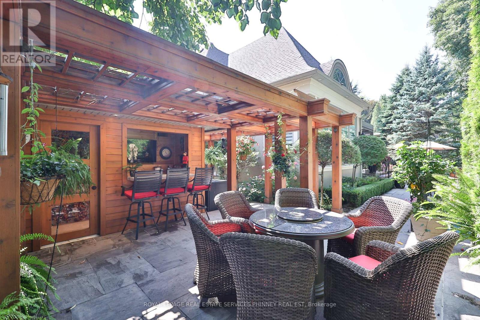 541 ARROWHEAD ROAD - 37