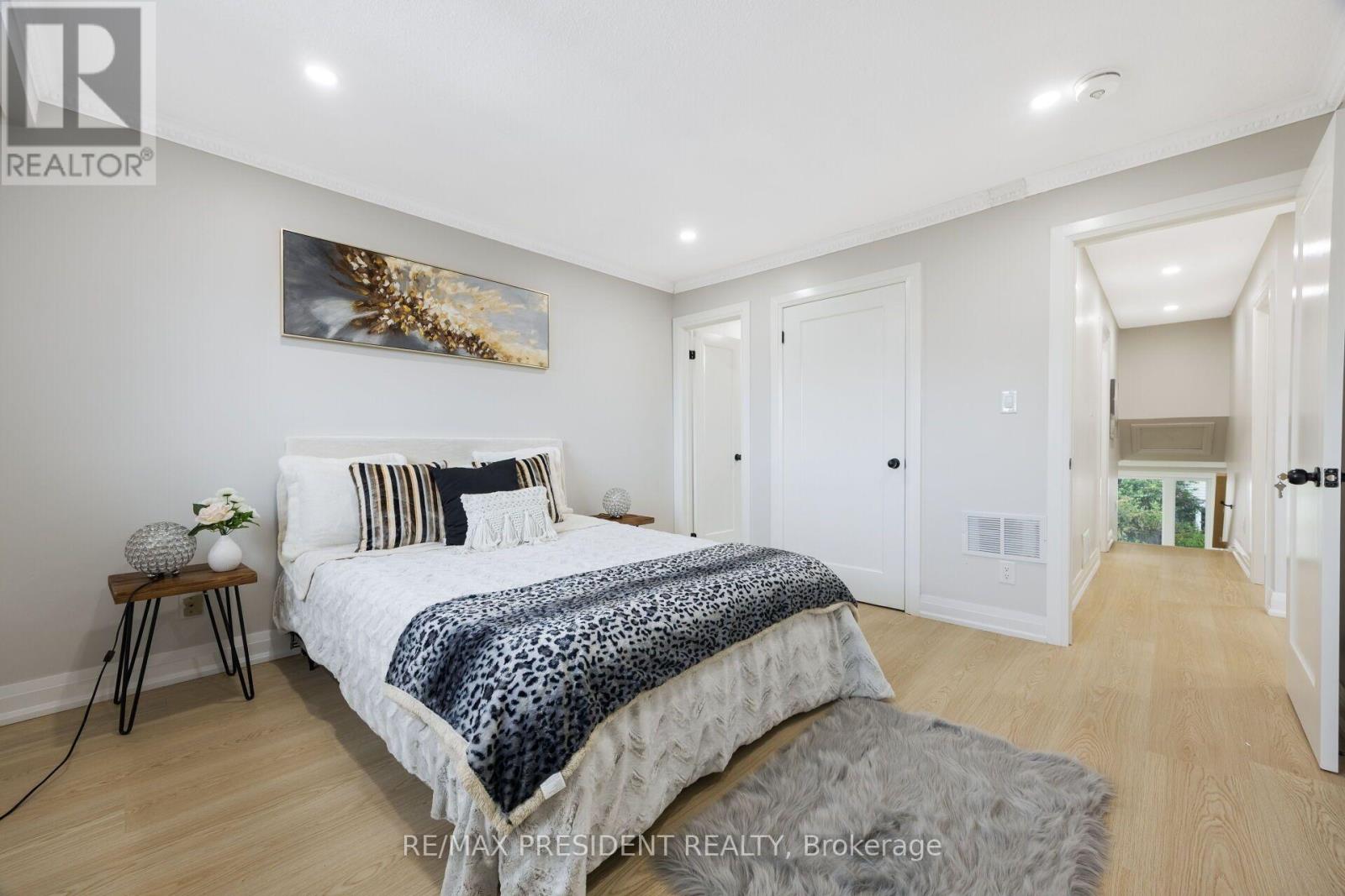 5 SIMMONS BOULEVARD - 16