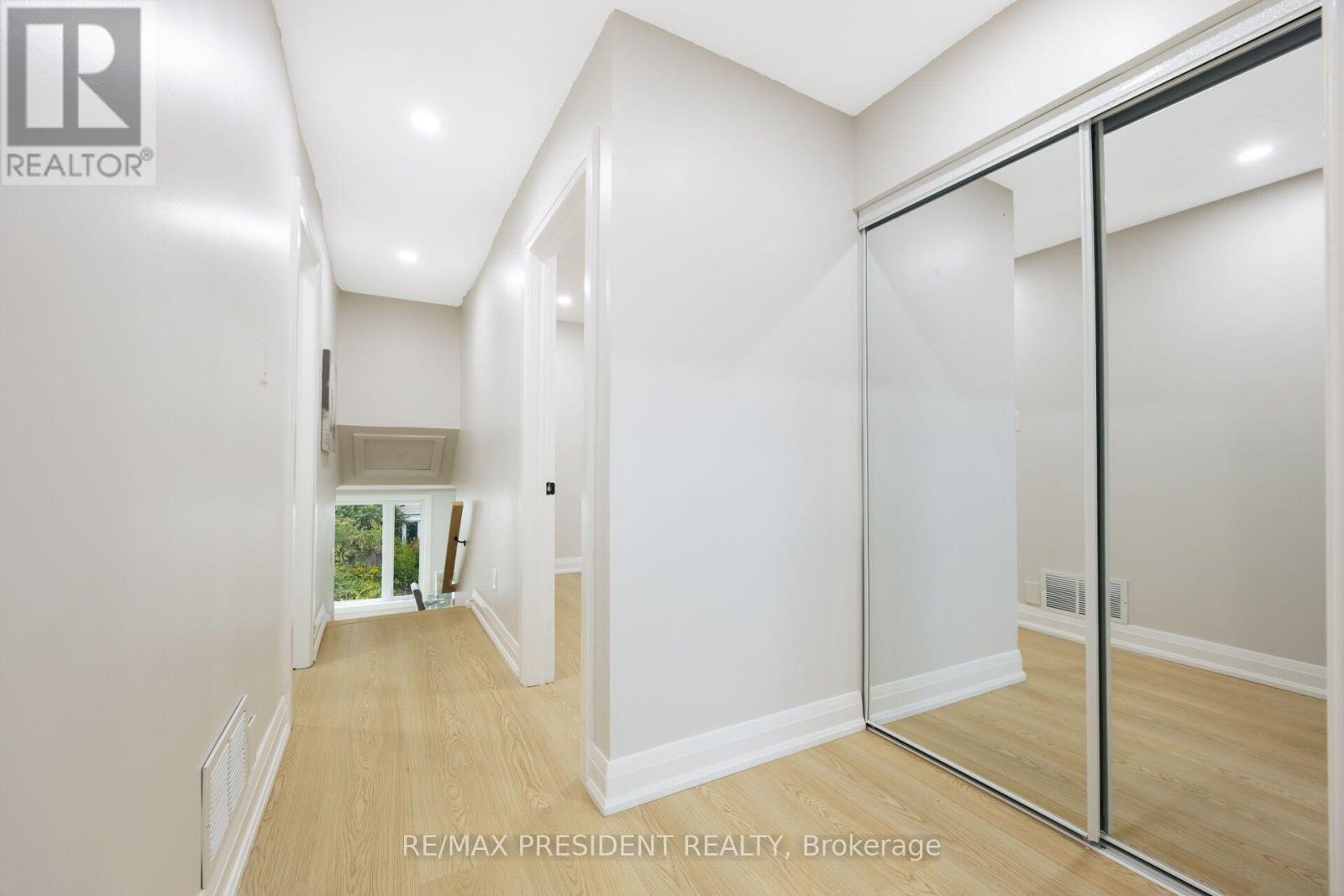 5 SIMMONS BOULEVARD - 21