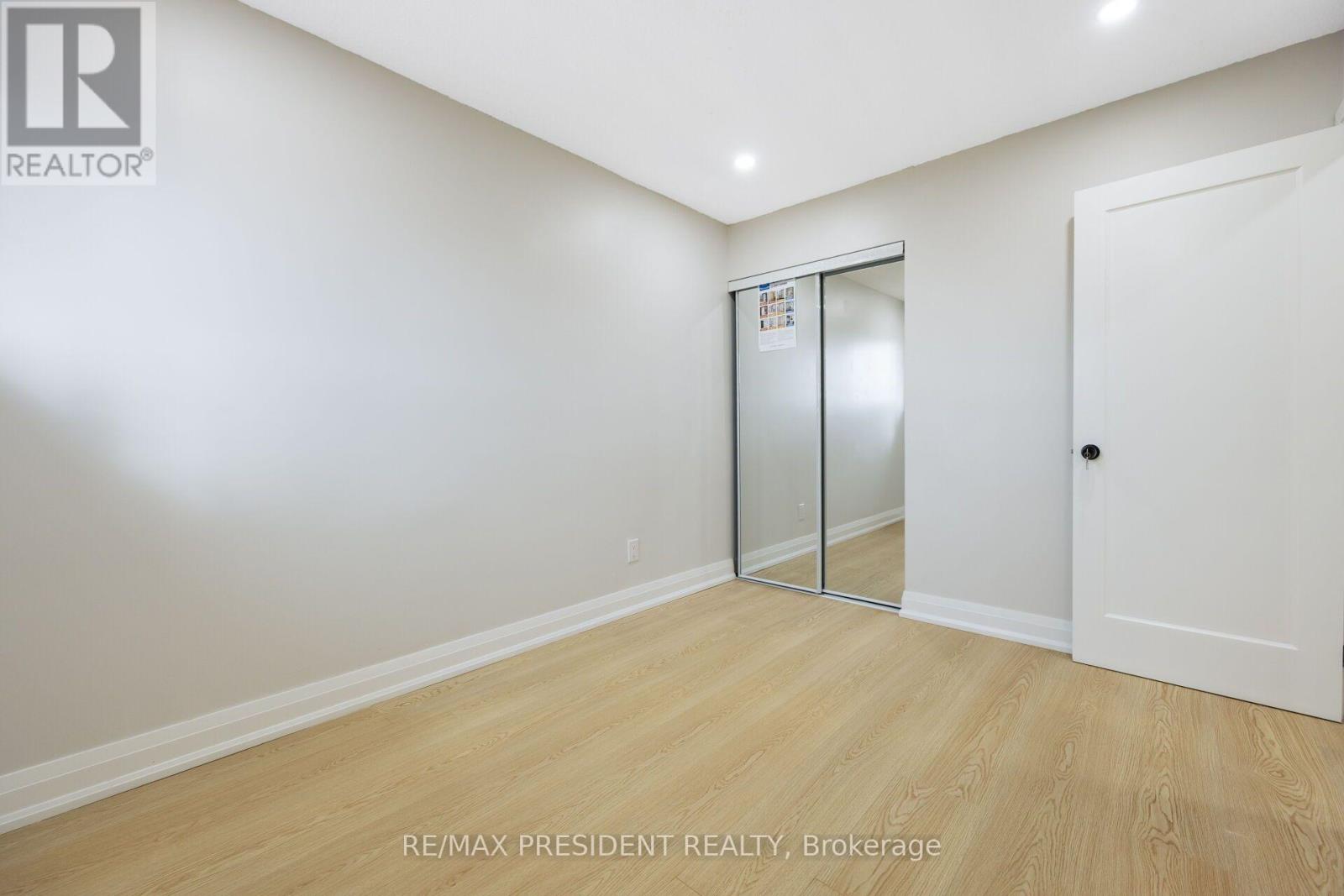 5 SIMMONS BOULEVARD - Image 26