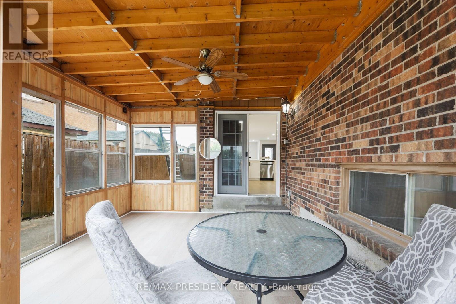 5 SIMMONS BOULEVARD - 34