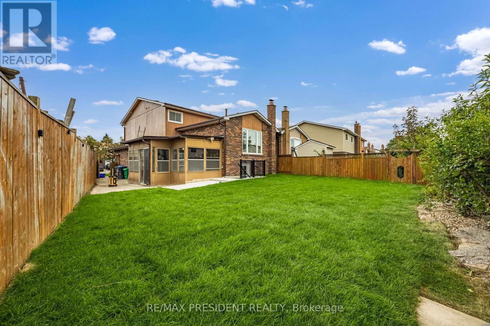 5 SIMMONS BOULEVARD - 46
