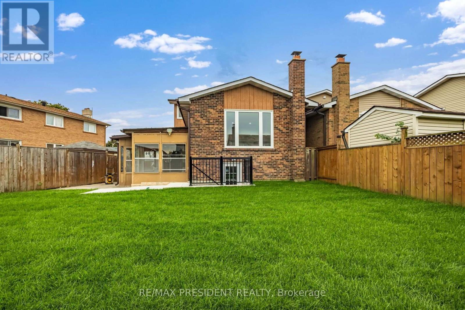5 SIMMONS BOULEVARD - 47