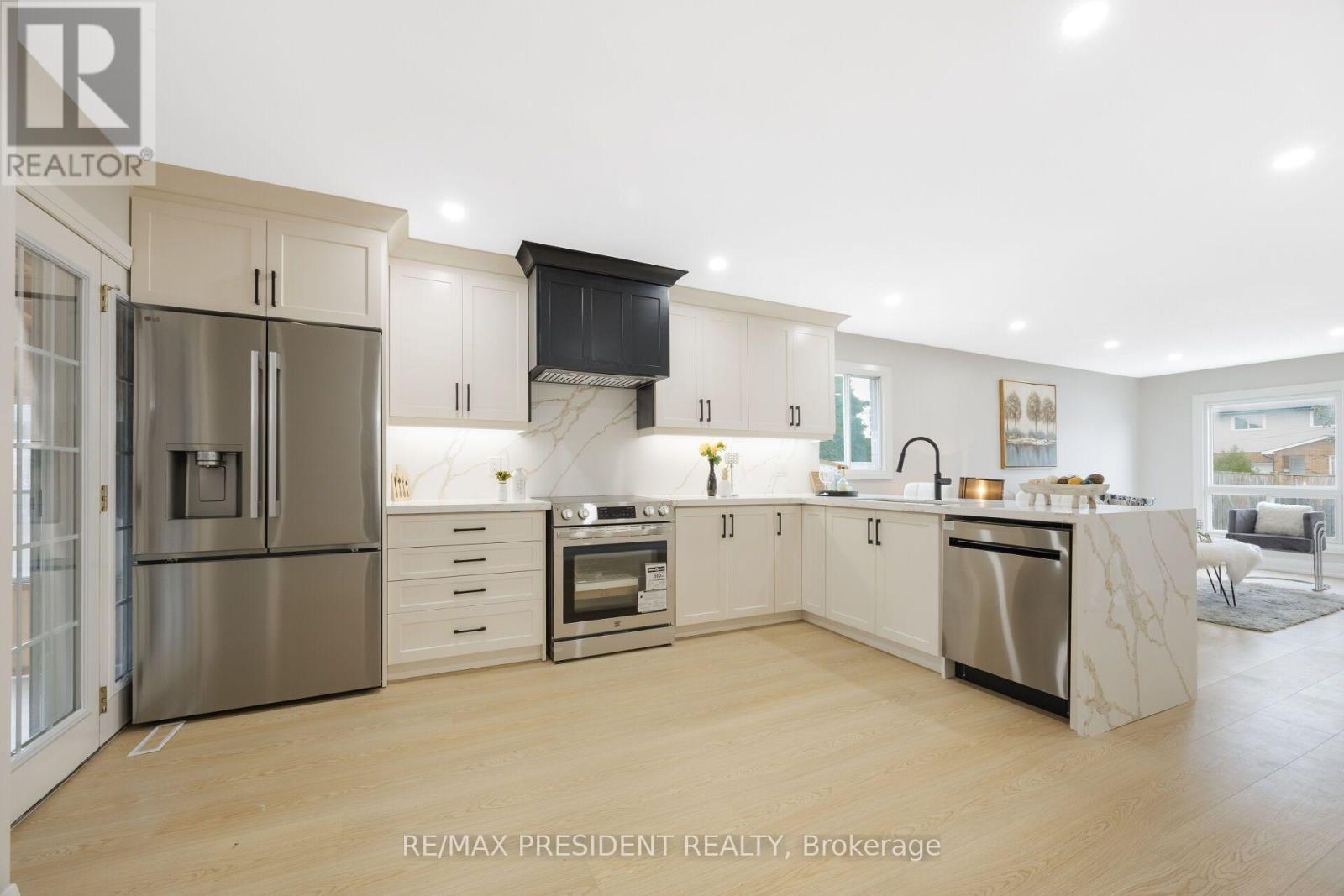 5 SIMMONS BOULEVARD - 5