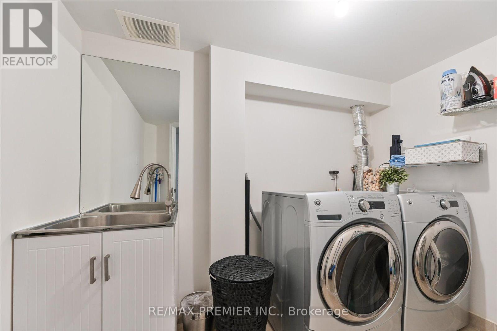 4 ARCHBURY CIRCLE - Image 31