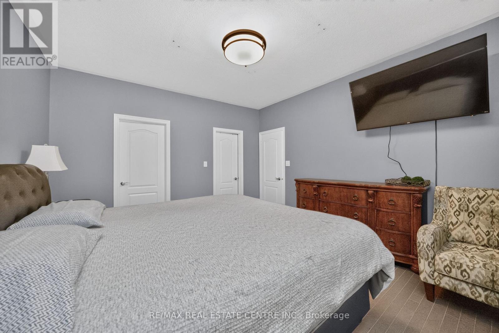 3 TWIN WILLOW CRESCENT - 11