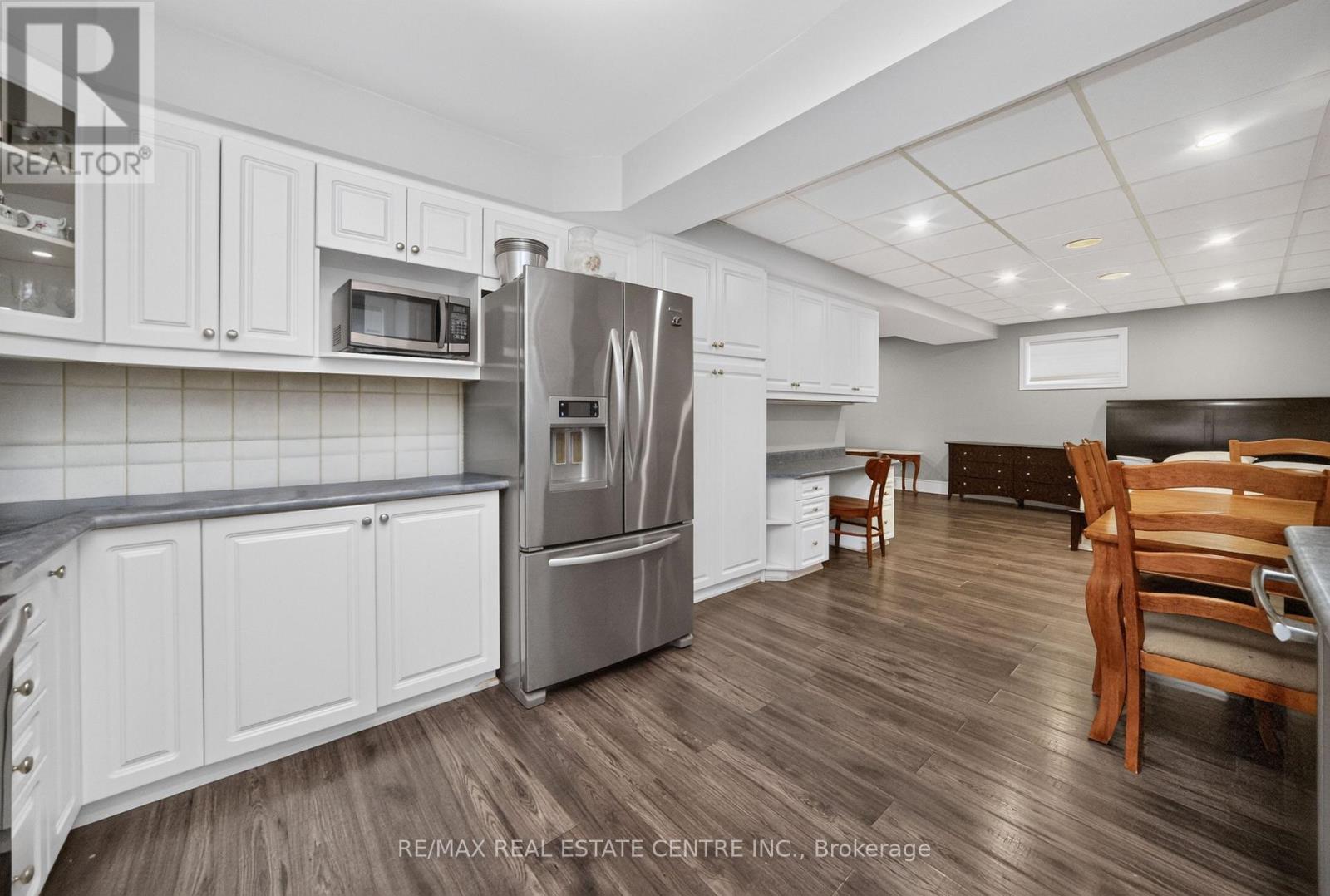 3 TWIN WILLOW CRESCENT - 19