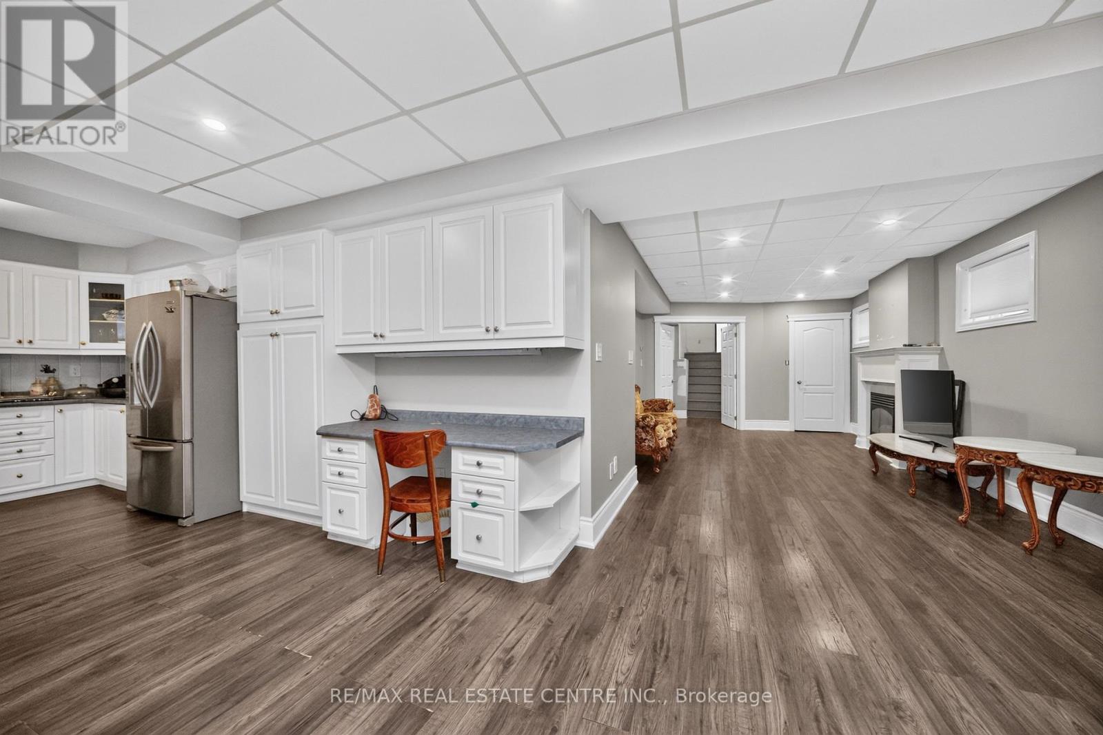 3 TWIN WILLOW CRESCENT - 22