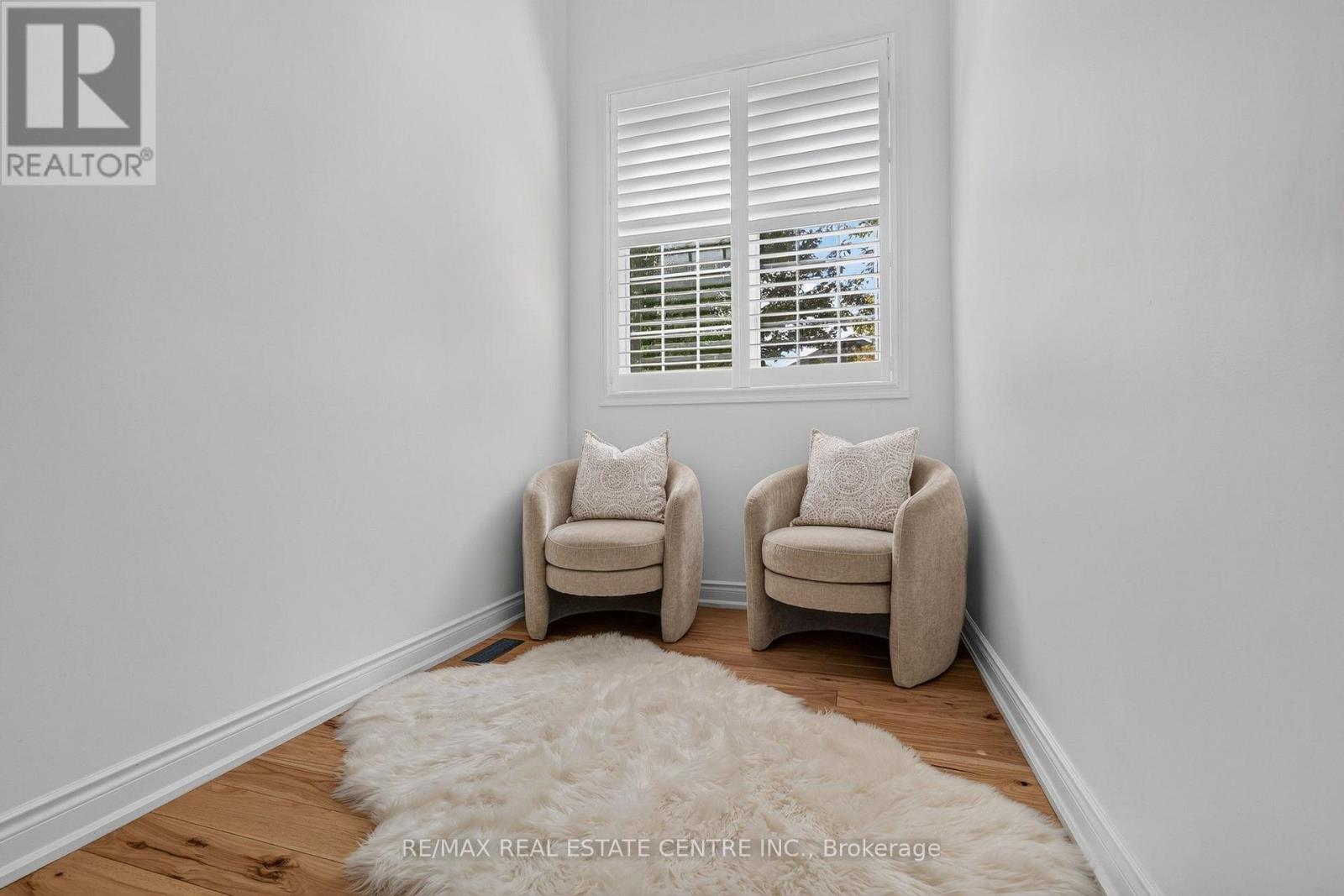 1667 DEMPSEY CRESCENT - 24