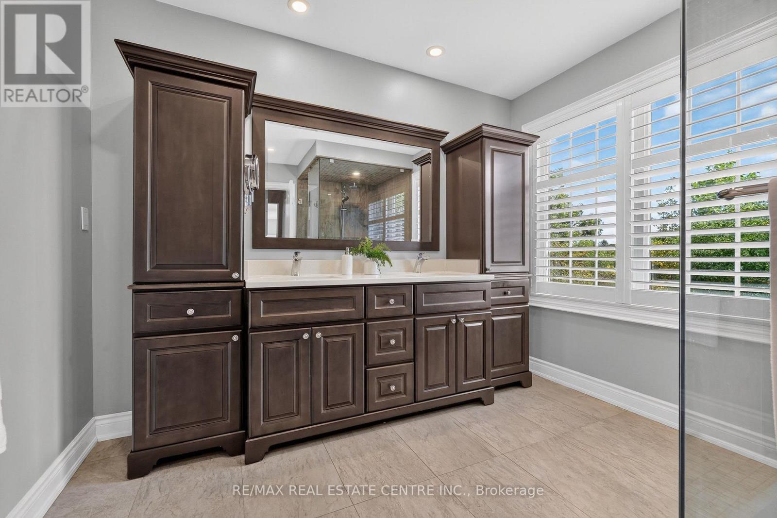 1667 DEMPSEY CRESCENT - Image 28