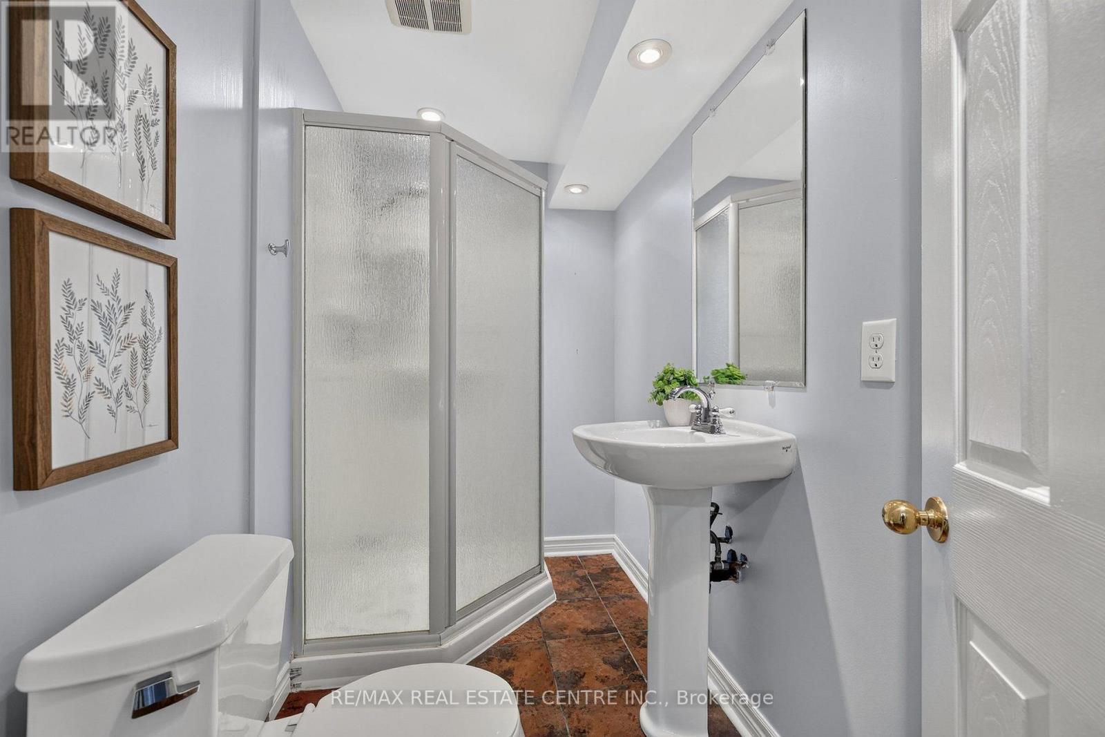 1667 DEMPSEY CRESCENT - 41