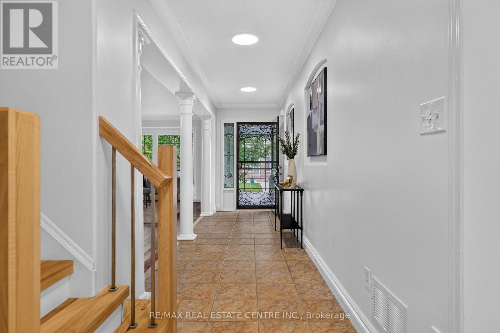 1667 DEMPSEY CRESCENT - 6
