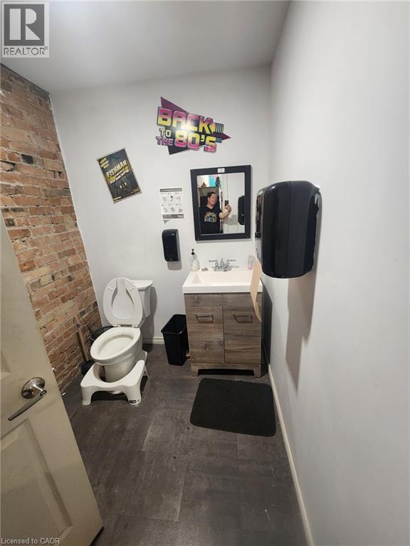 495 DUNDAS Street Unit# store, Woodstock — photo 7
