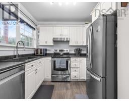 4 Elmdale Crescent, Leiblin Park, NS B3R2G5 Photo 17