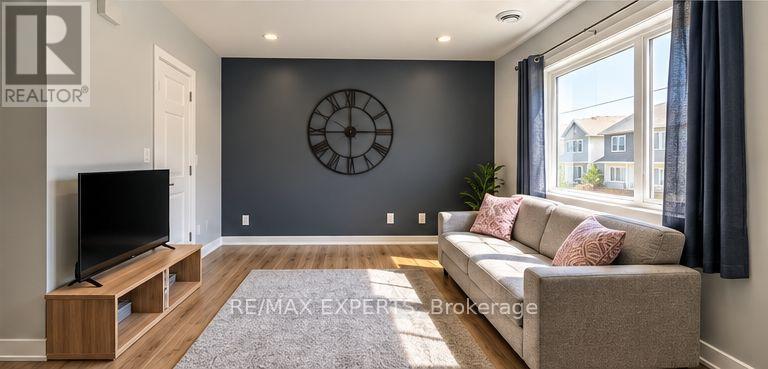 #435 4263 FOURTH AVENUE - 11