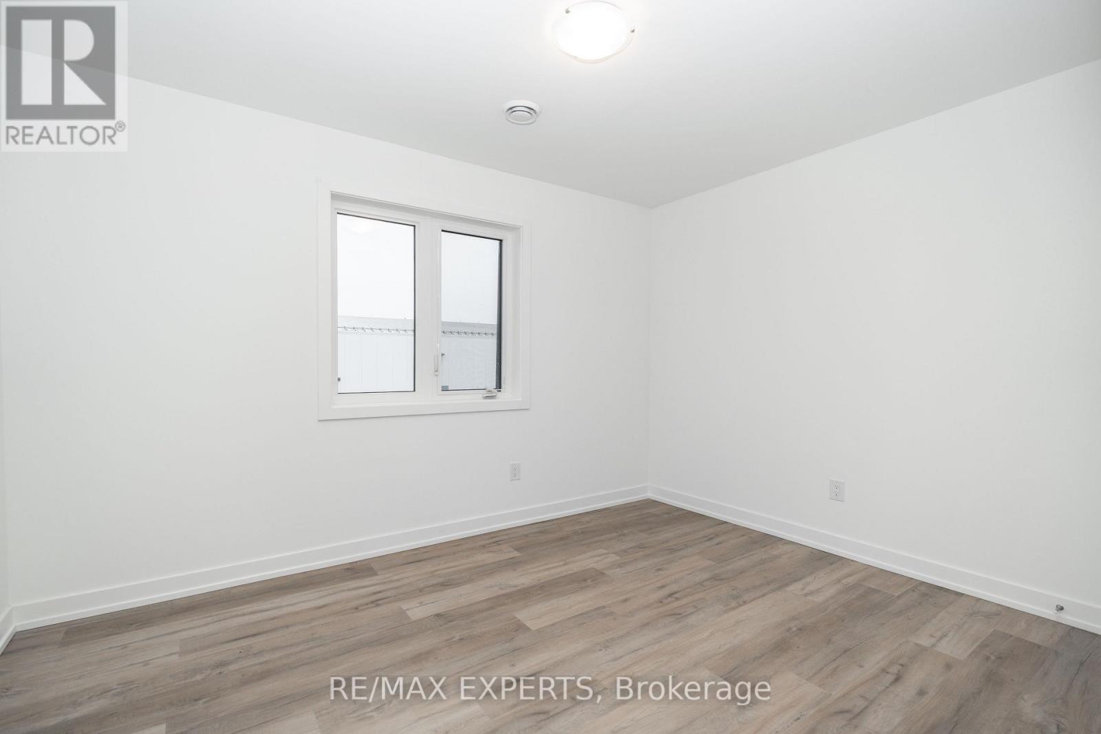 #435 4263 FOURTH AVENUE - Image 21