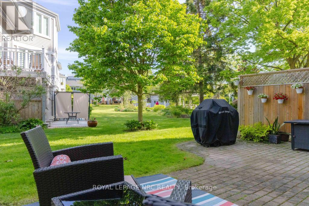 #13 1 LAKESIDE DRIVE - Image 26
