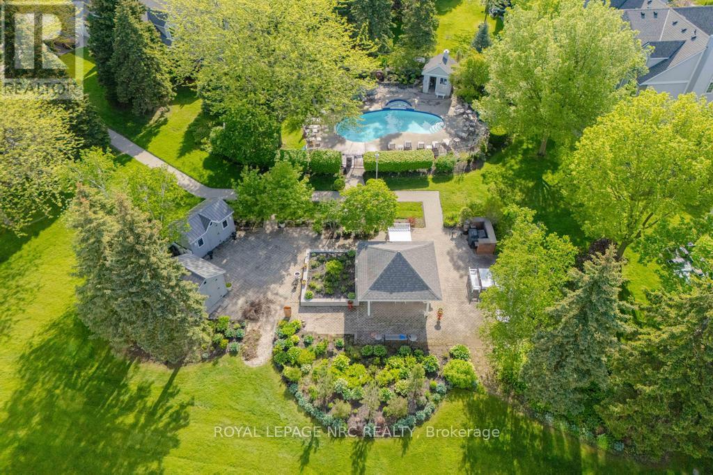 #13 1 LAKESIDE DRIVE - Image 29