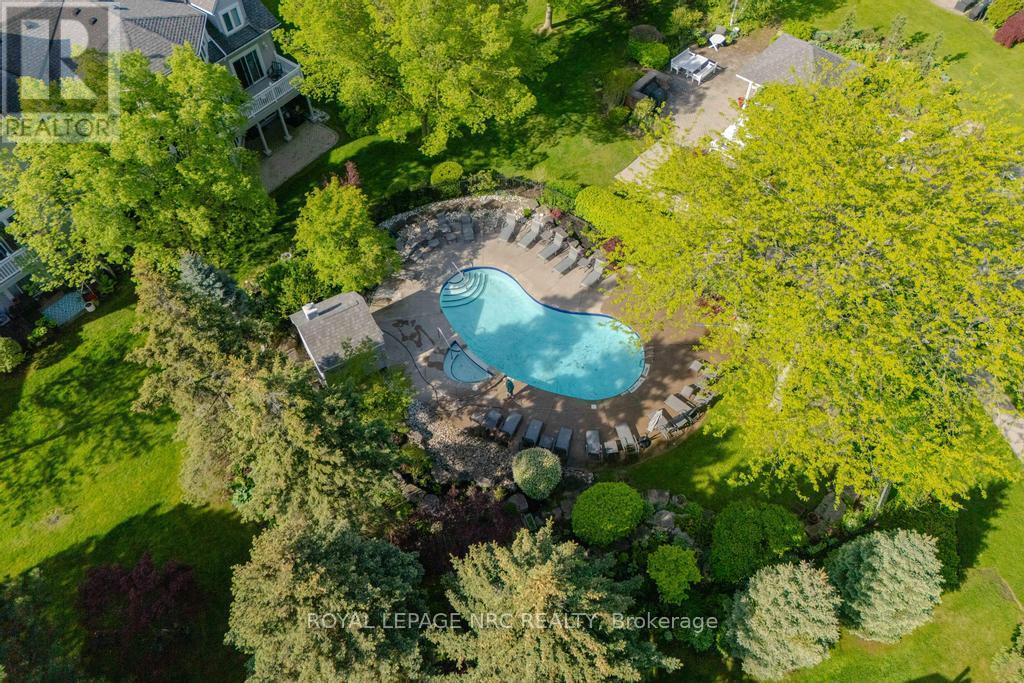 #13 1 LAKESIDE DRIVE - Image 30