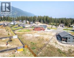 2405 Osprey Court, Sparwood, BC V0B2G2 Photo 6