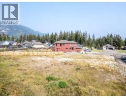 2405 Osprey Court, Sparwood, BC V0B2G2 Photo 7