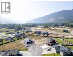 2405 Osprey Court, Sparwood, BC V0B2G2 Photo 17