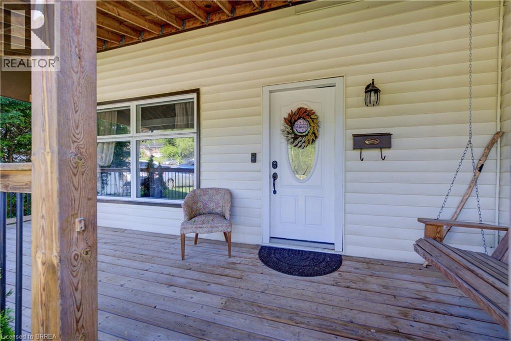 87 LOCKS Road, Brantford — photo 6