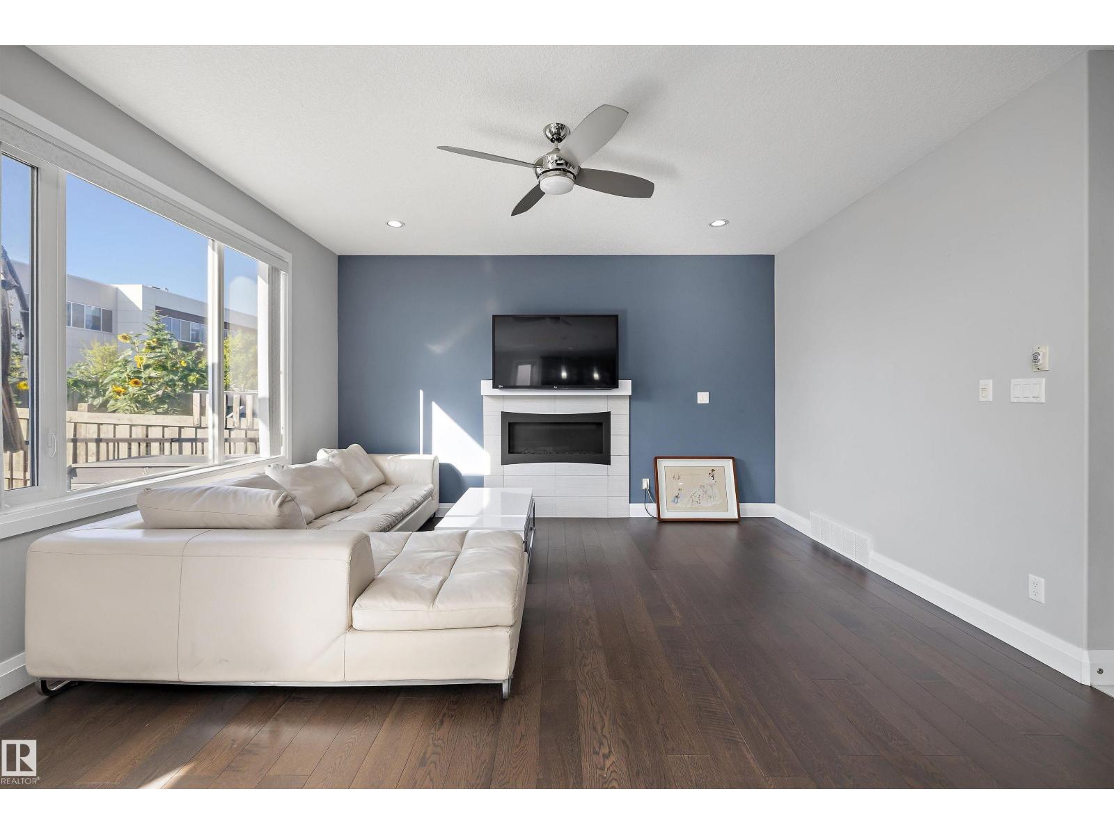 17355 11 Avenue SW, Windermere — photo 14 of 30: Property photo