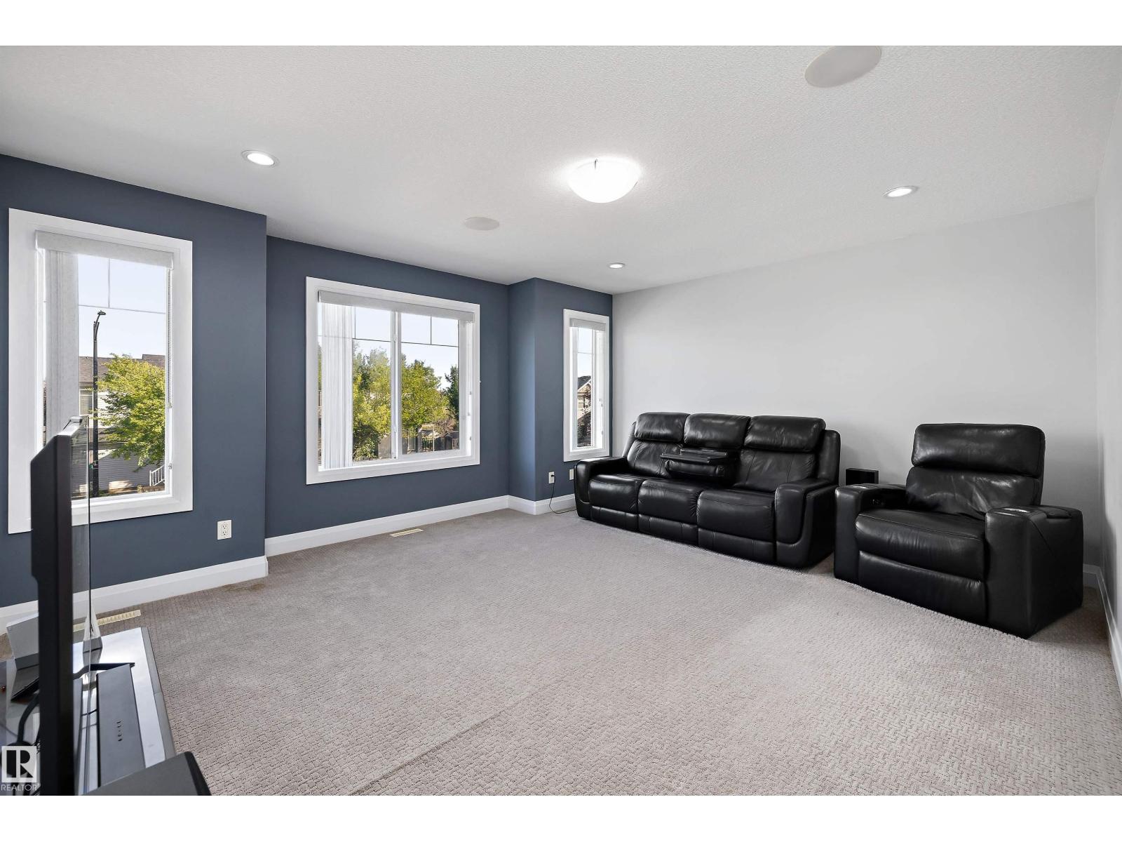17355 11 Avenue SW, Windermere — photo 26 of 30: Property photo