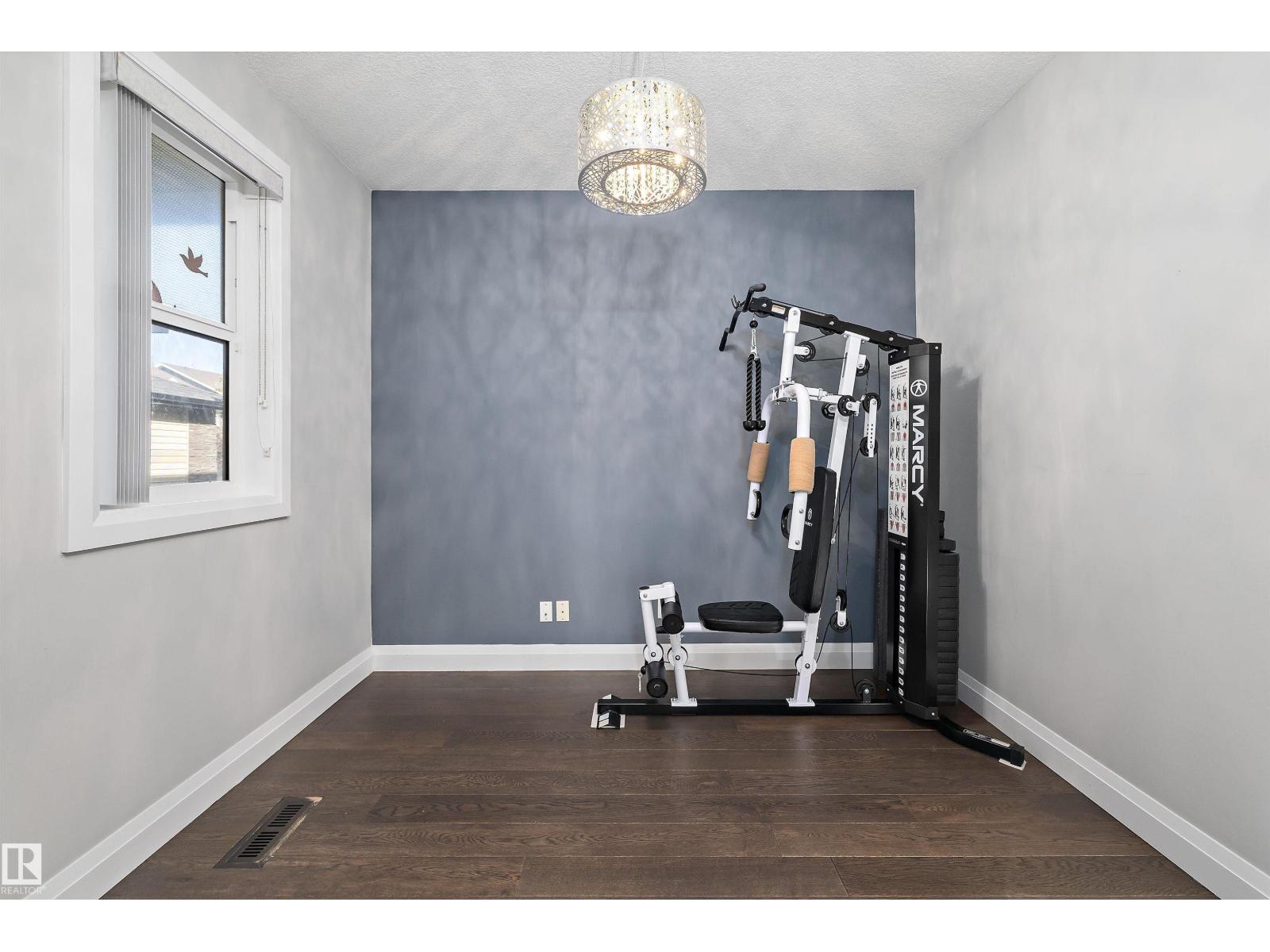 17355 11 Avenue SW, Windermere — photo 7 of 30: Property photo