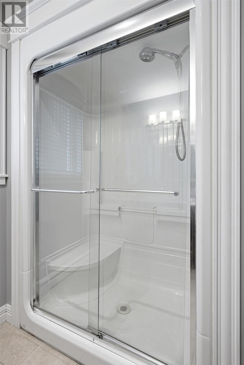 15 Aldergrove Place - 17