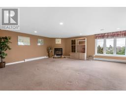 26 Spruce Hill Place thumbnail 27