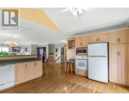 26 Spruce Hill Place thumbnail 6
