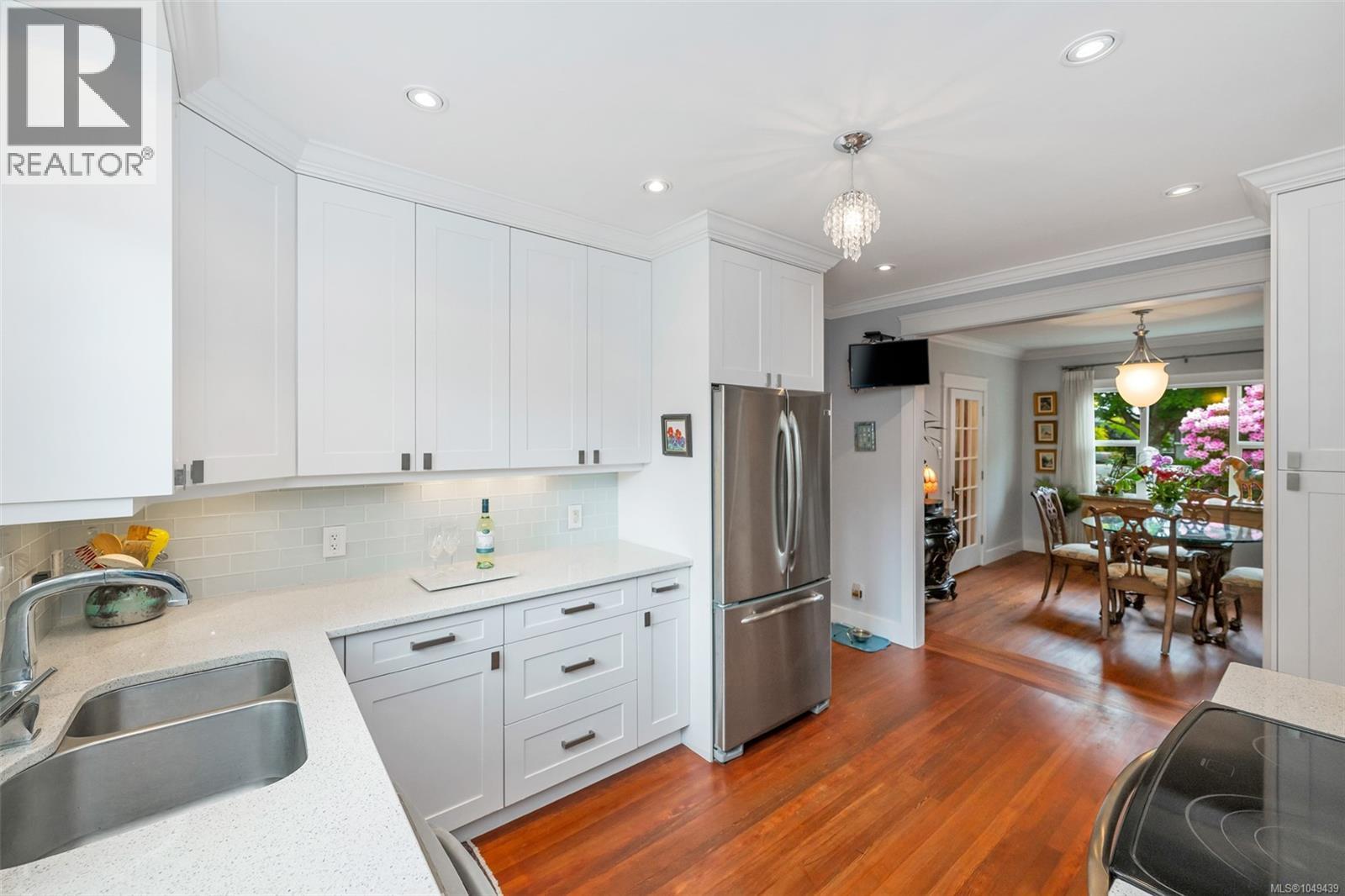 868 Hampshire Rd - 8