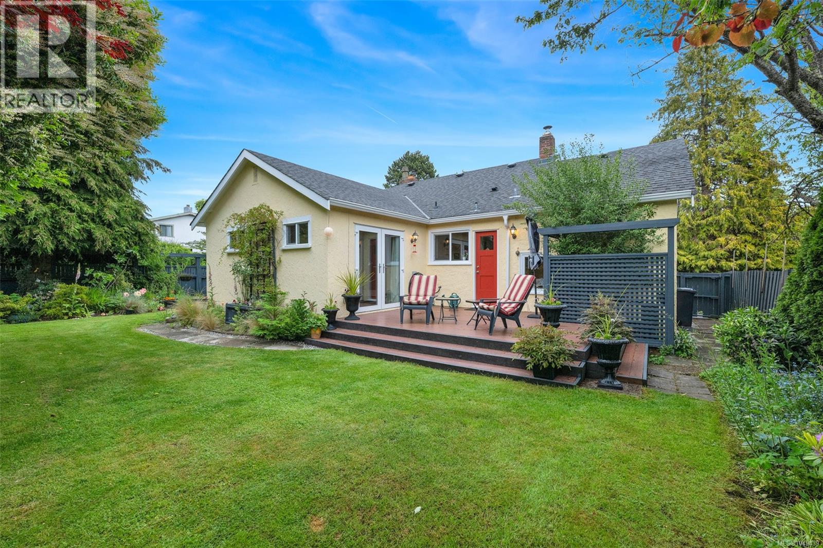 868 Hampshire Rd - 35