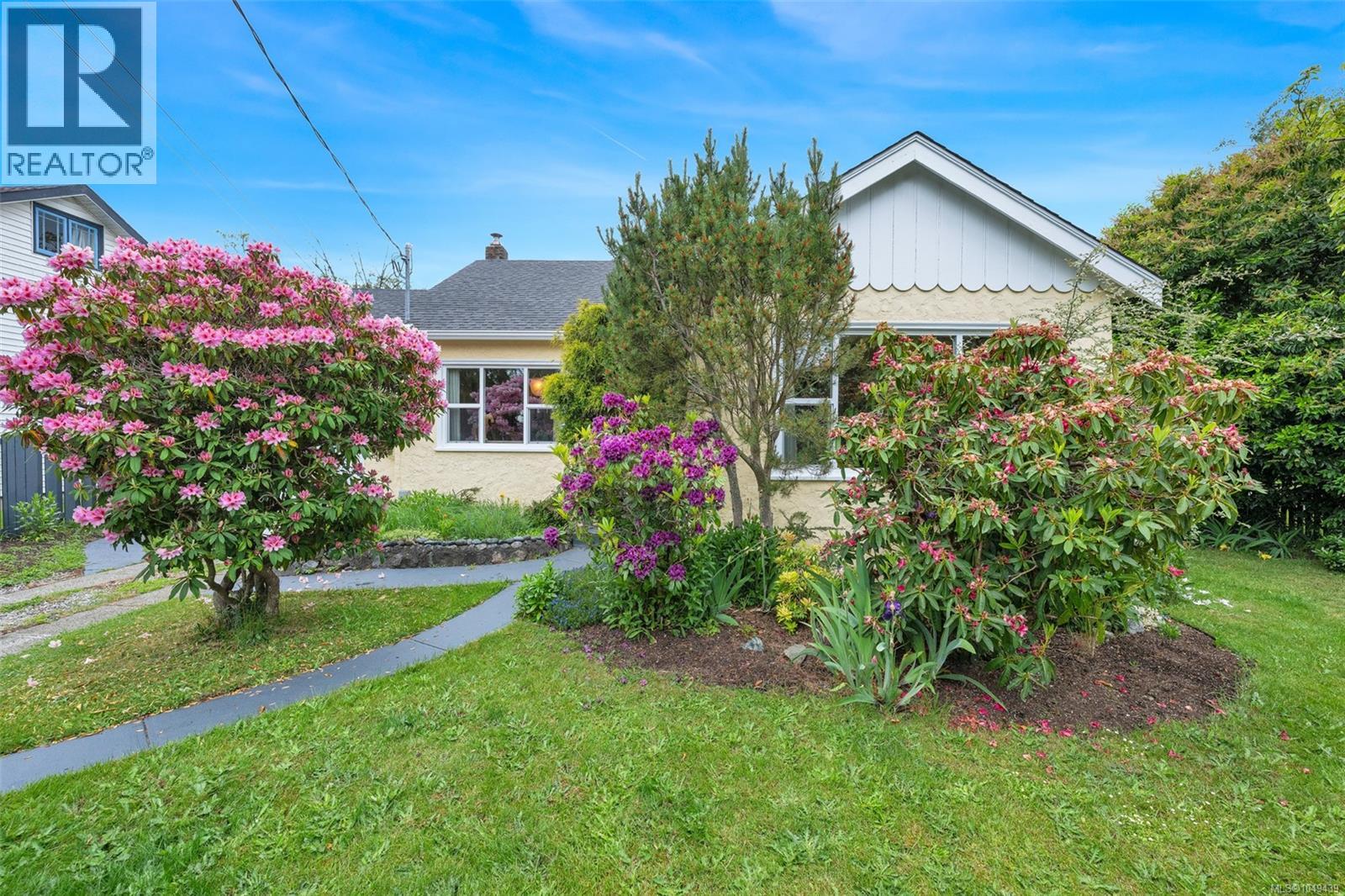 868 Hampshire Rd - 3