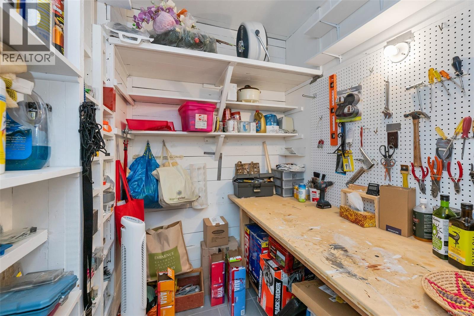 868 Hampshire Rd - 34