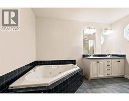 161 Leitner Gate, Fort Mcmurray, AB T9K2P9 Photo 13
