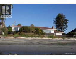 3767 Waring Pl, Saanich, BC V8P5E9 Photo 11