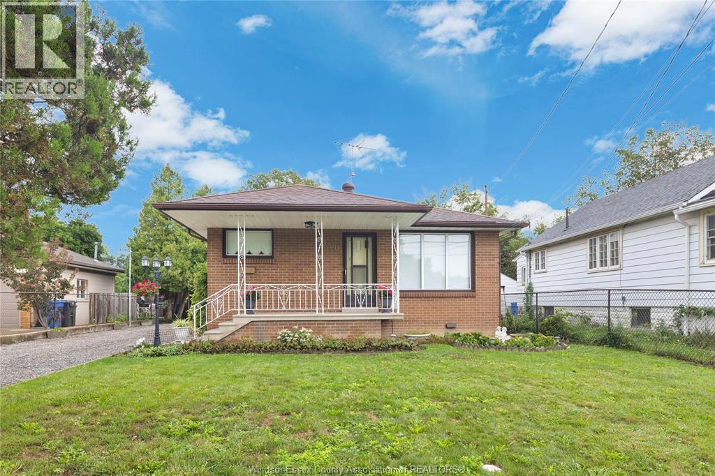 2680 JOS ST. LOUIS - 2