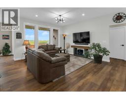 Den - 79 Vincent Crescent, Olds, AB T2H0G8 Photo 9