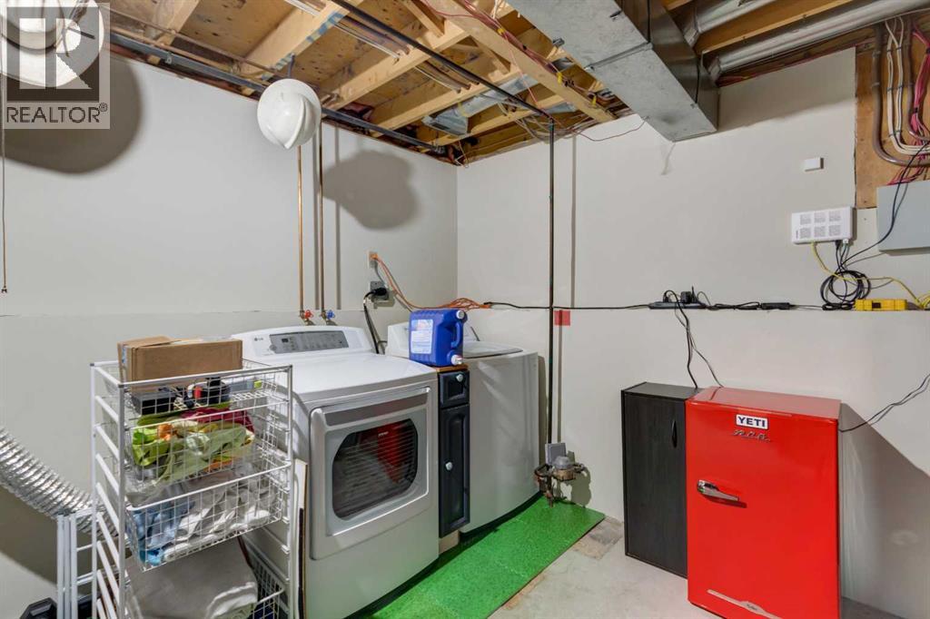 6720 29 Avenue NE - 25