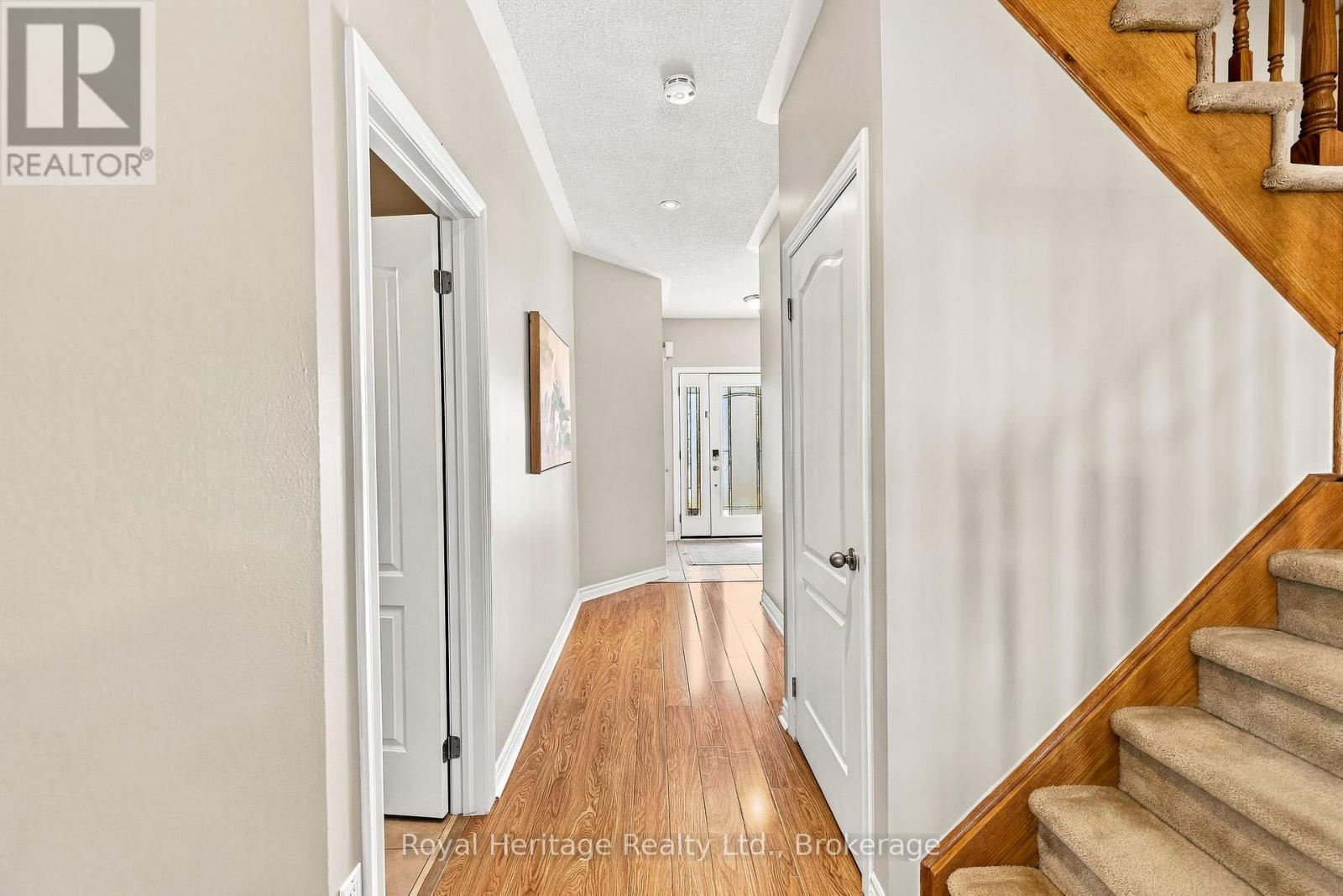20 BAGNELL CRESCENT - 22