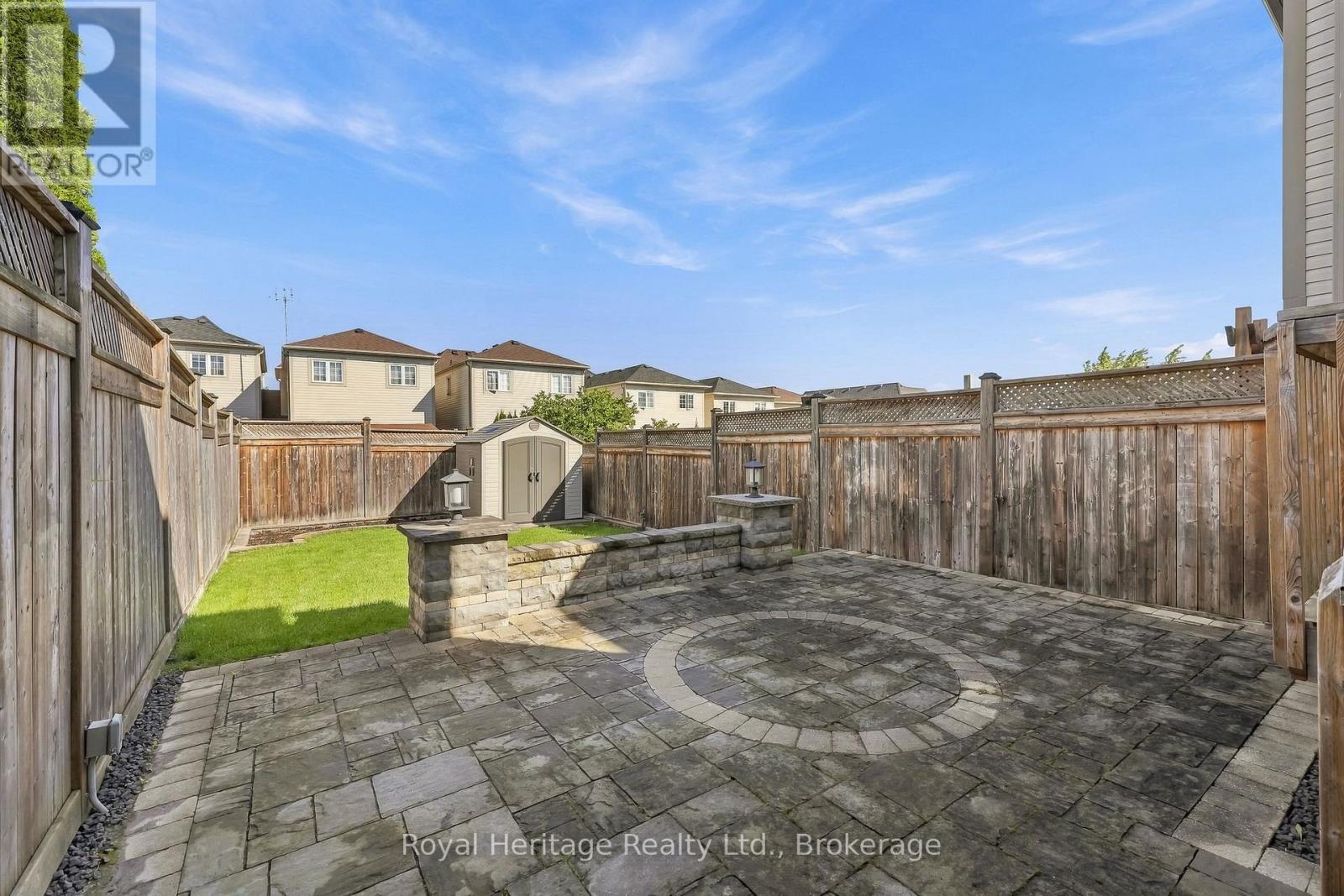 20 BAGNELL CRESCENT - 39