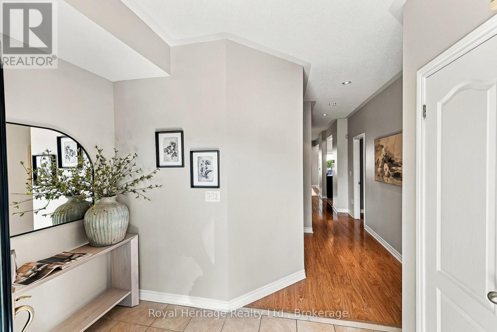 20 BAGNELL CRESCENT - 4