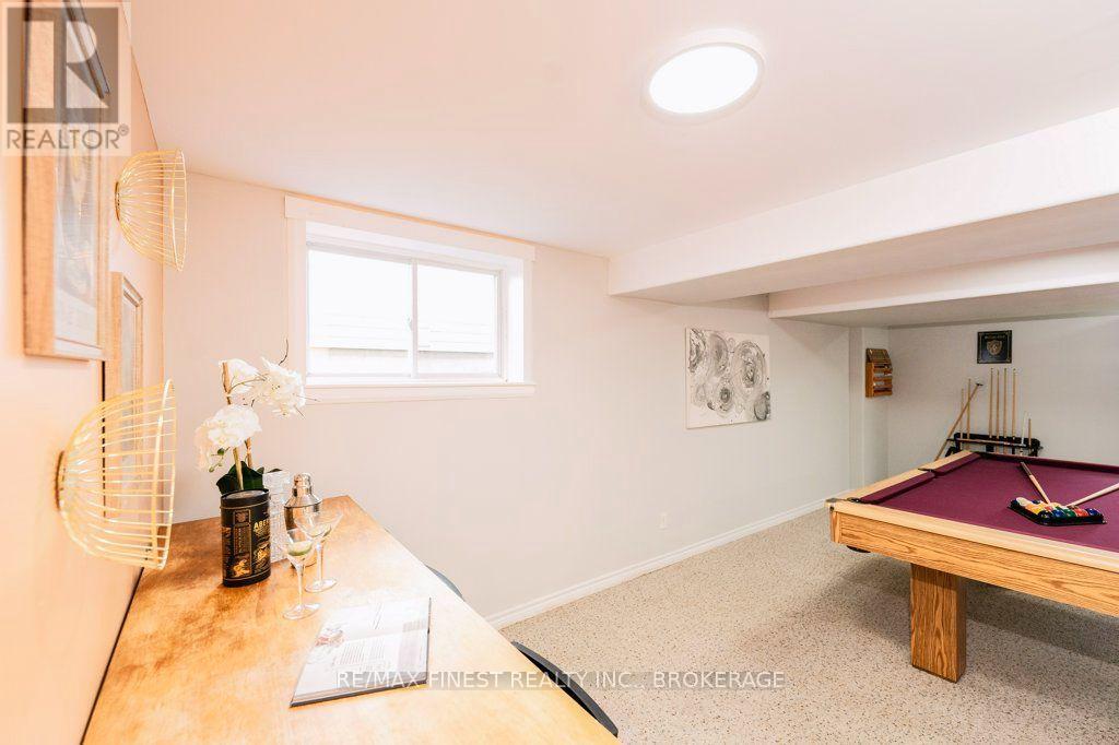 380 QUARRY POND COURT - 35